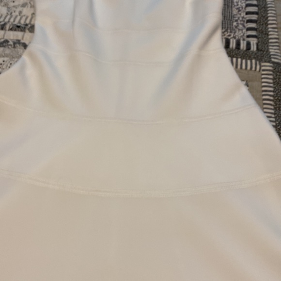 Calvin Klein size 6 cream white dress - Picture 2 of 6